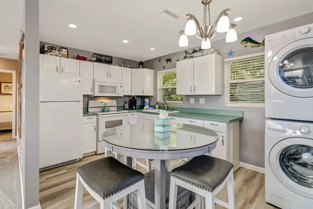 189 Dakota Ave-palm Paradise