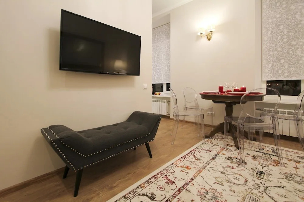 CoHome Apartment near Church of the Savior on Blood