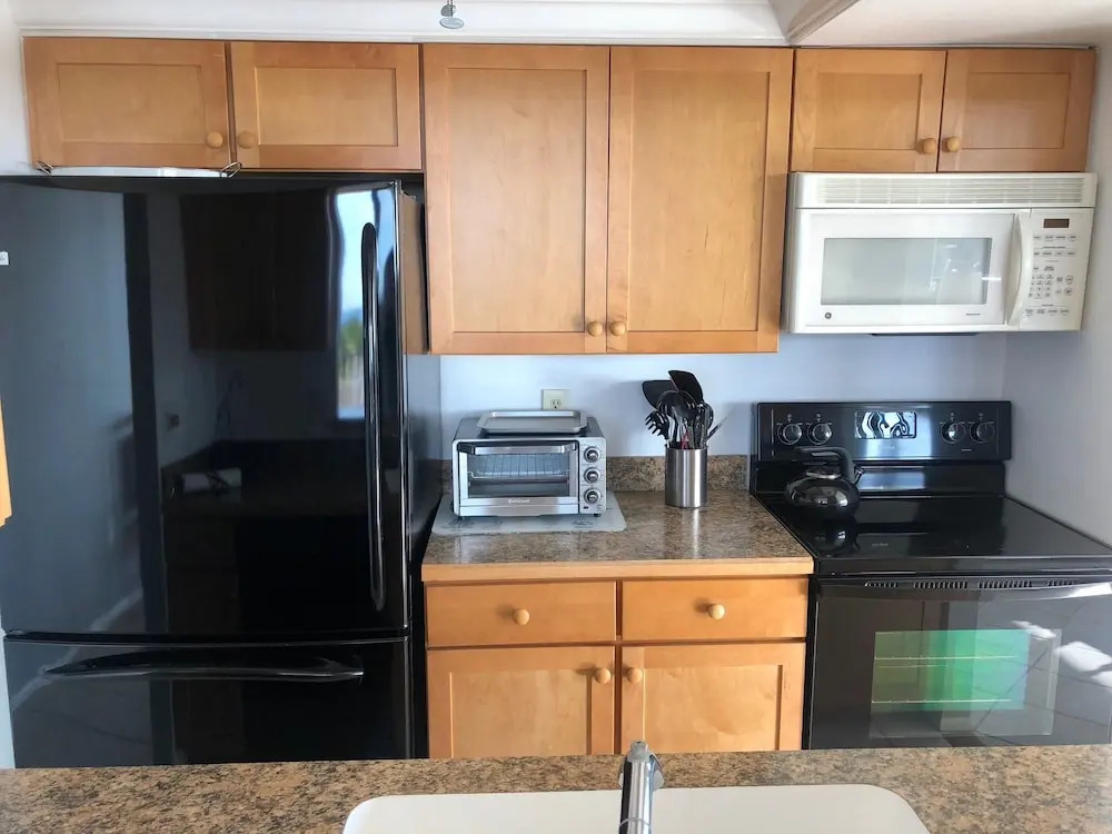 1055 Beach Condo E-404 2 Bedrooms 2 Bathrooms Condo