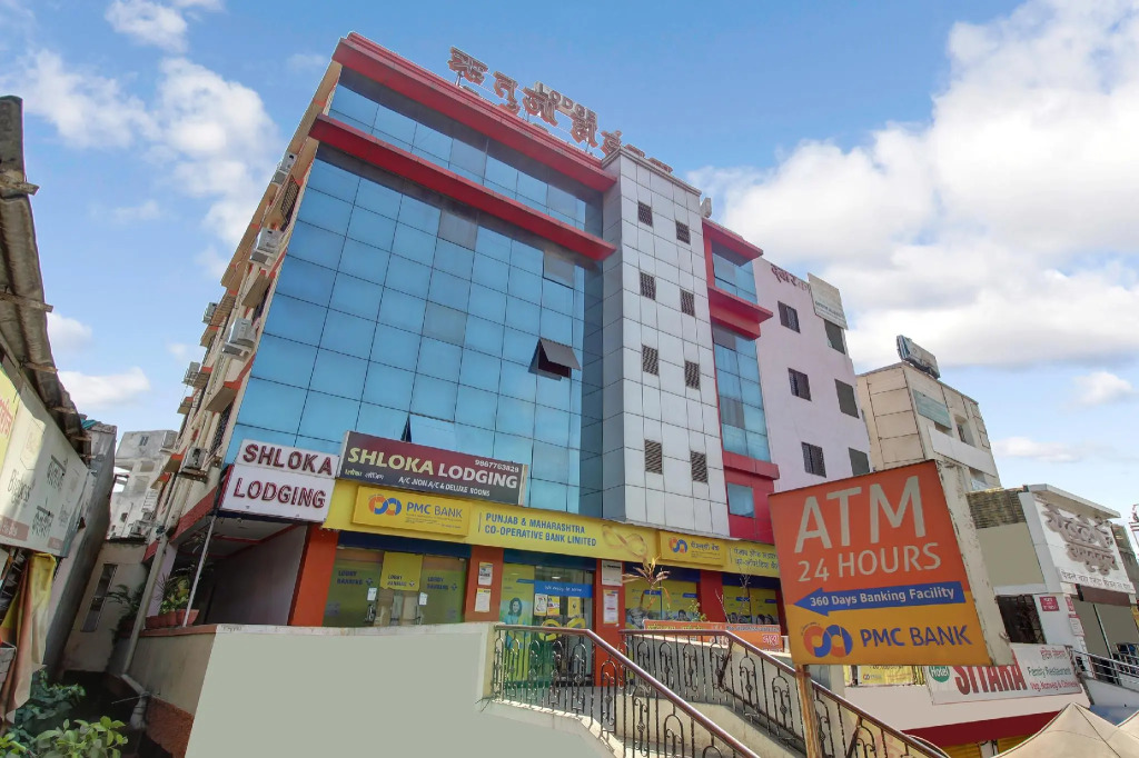 OYO 74539 Hotel Shloka Inn