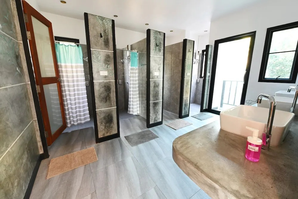 The Dearly Koh Tao Hostel-PADI 5 Star Dive Resort