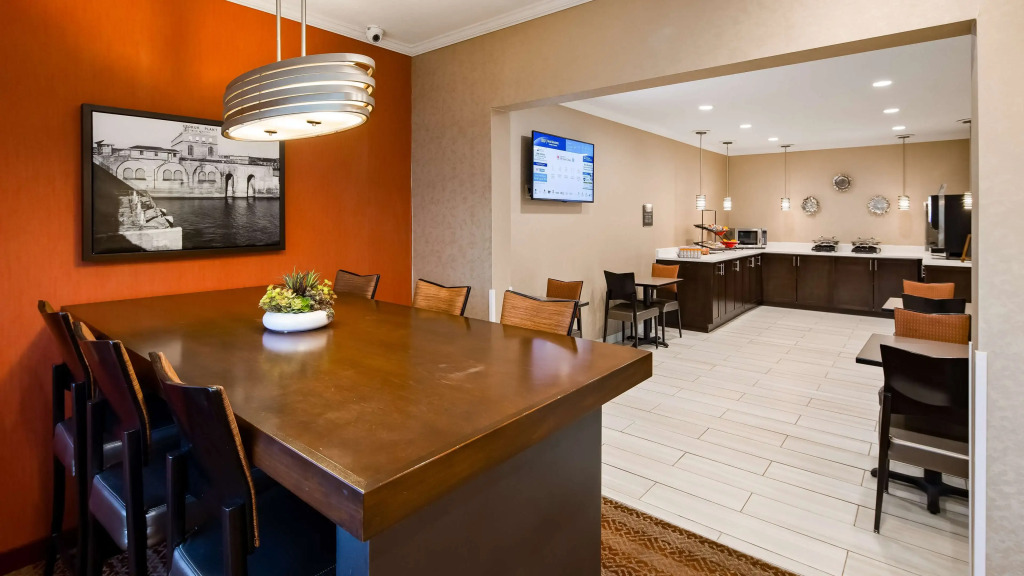 Best Western Muscatine - Pearl City Hotel