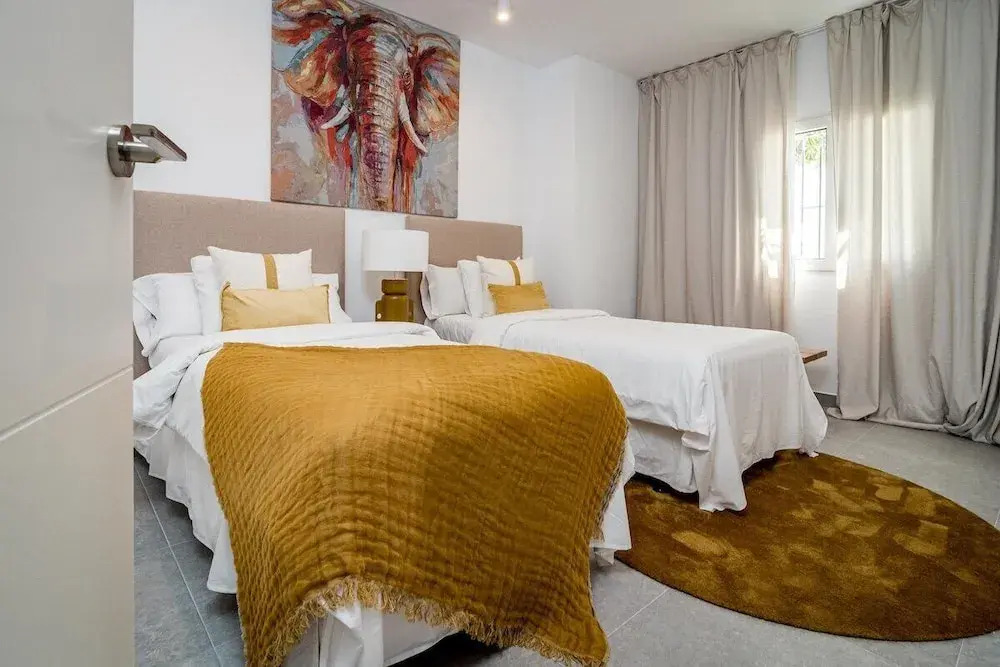 AB3 - Spacious Holiday Home, Puerto Banus