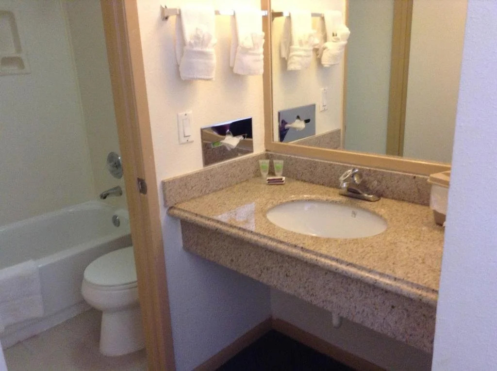Portofino Beach Inn