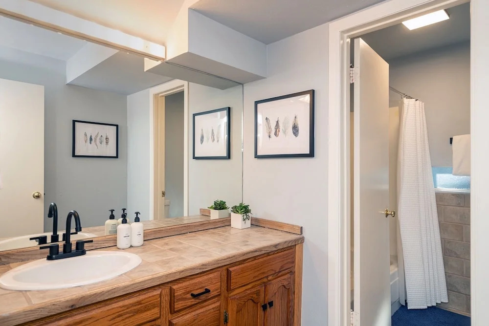 Space For All! Close To Lift 7, Fireplace, Hot Tub 3 Bedroom Condo by RedAwning