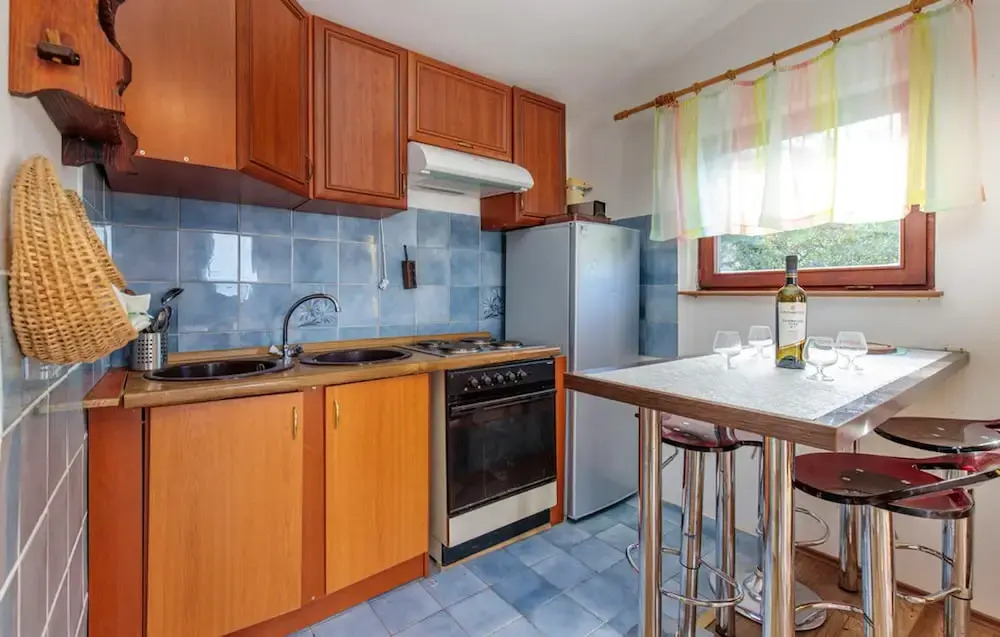 Villa With 5 Bedrooms in Klenovica, With Wonderful sea View, Furnished Terrace and Wifi Near the Beach