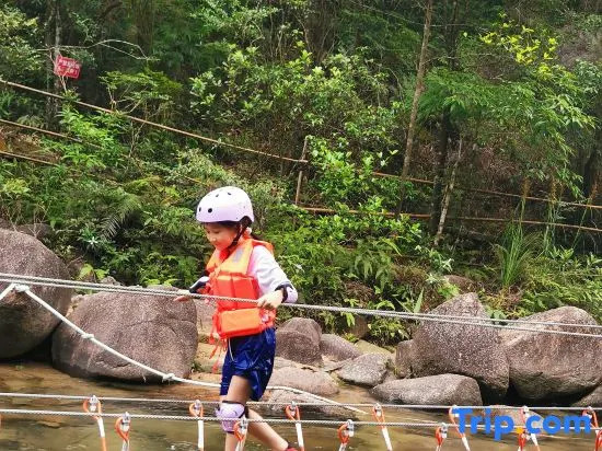 Guangzhou Jinxiu Xiangjiang Hot Spring City