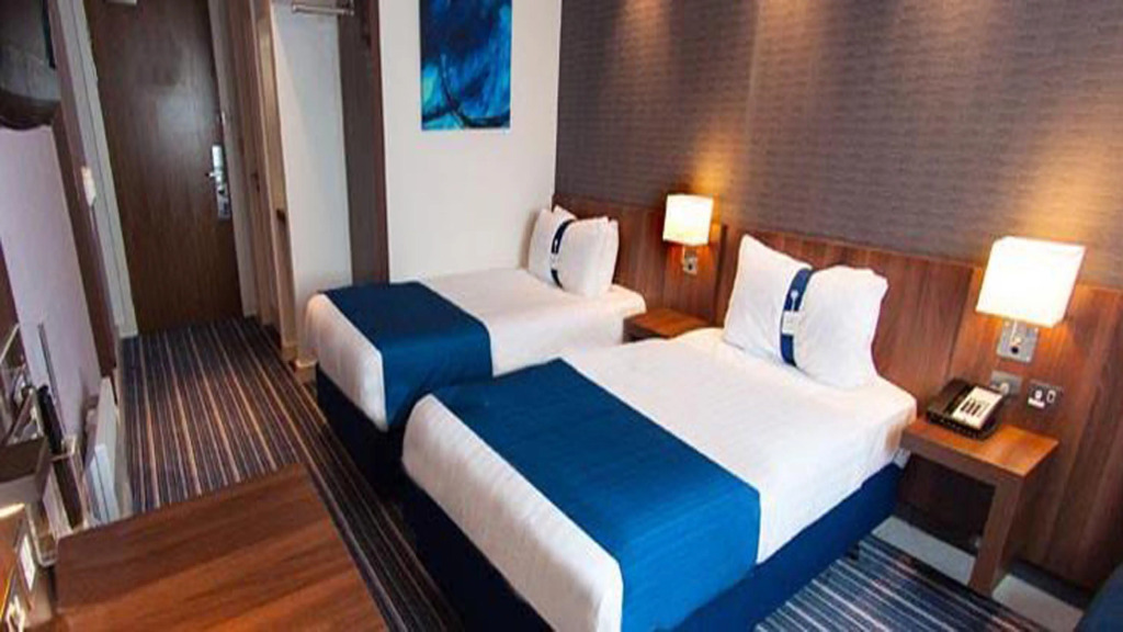 Holiday Inn Express Liverpool Hoylake