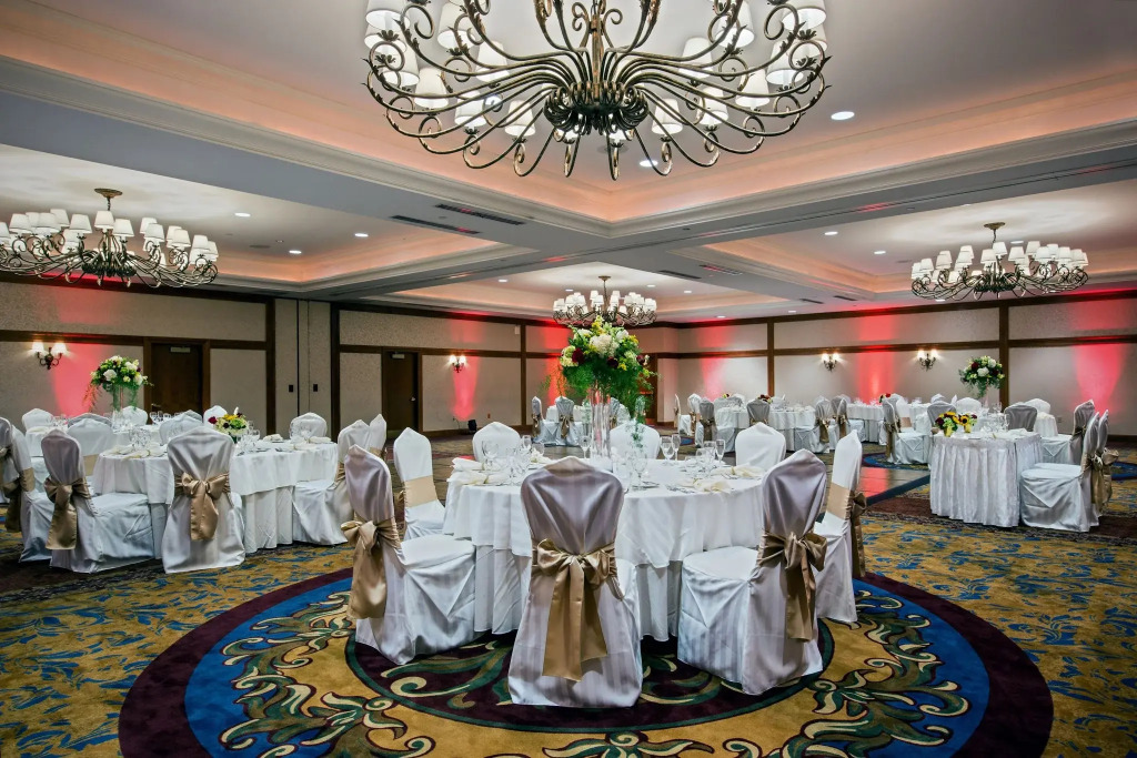 Crowne Plaza Hotel Philadelphia - King of Prussia by IHG