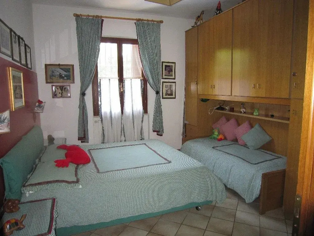 L'uliveta del Luschi Villa, piscina privata e campo da tennis, playground, wi-fi & pet friendly