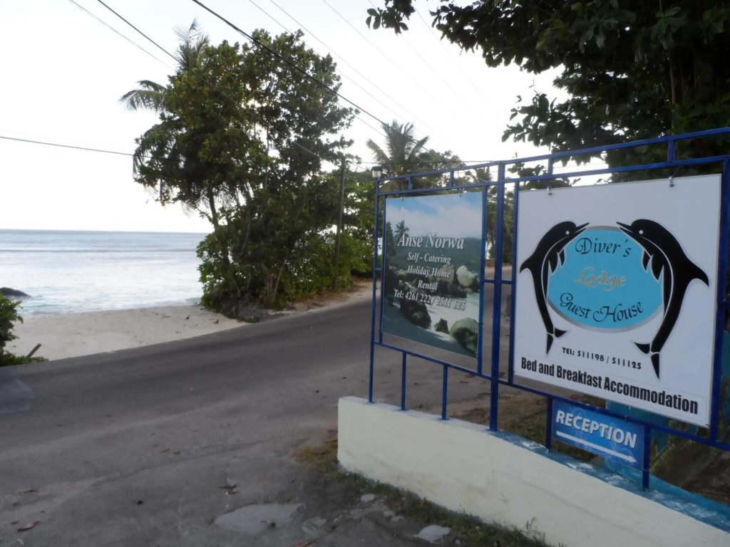 Divers Lodge Guest House