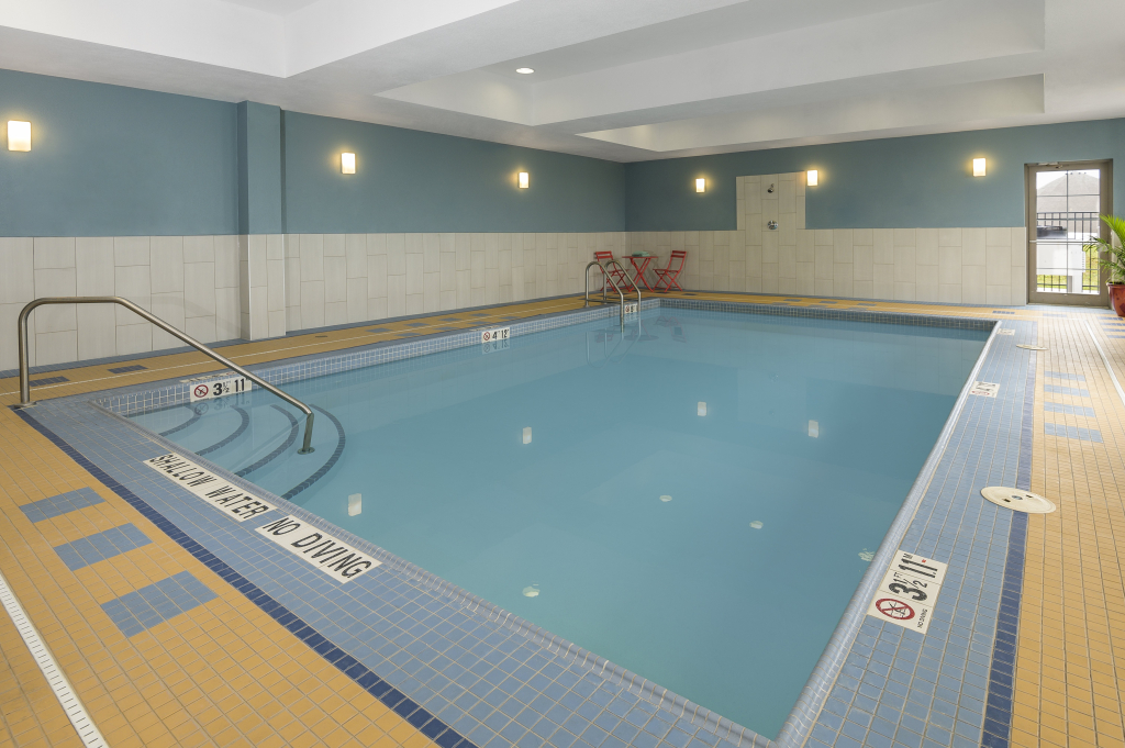 Holiday Inn Express Hotel & Suites North Bay by IHG