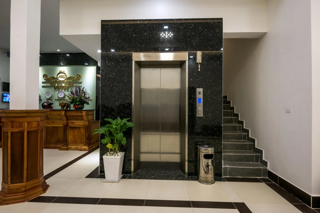 Ny Ka Smy Hotel