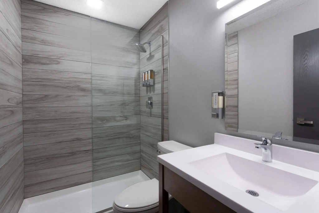 Travelodge by Wyndham Elkhart