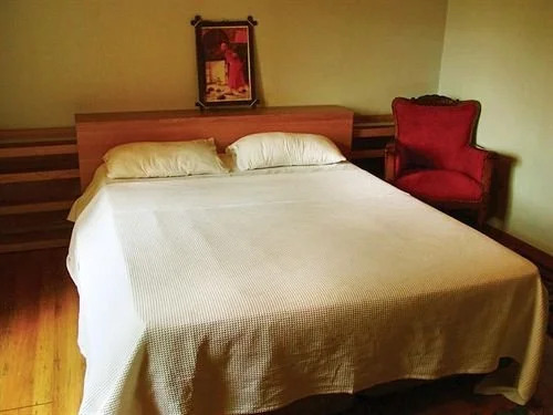 Vica Guest House
