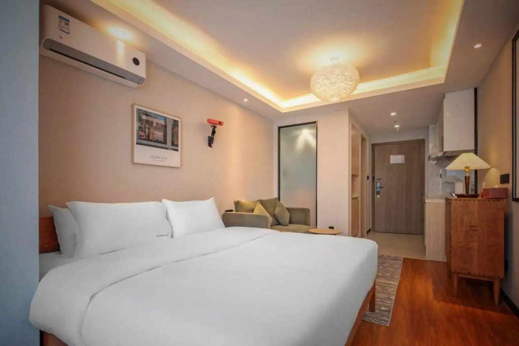 Punk Ballet INS Hotel (Suzhou High-speed Railway North Station)