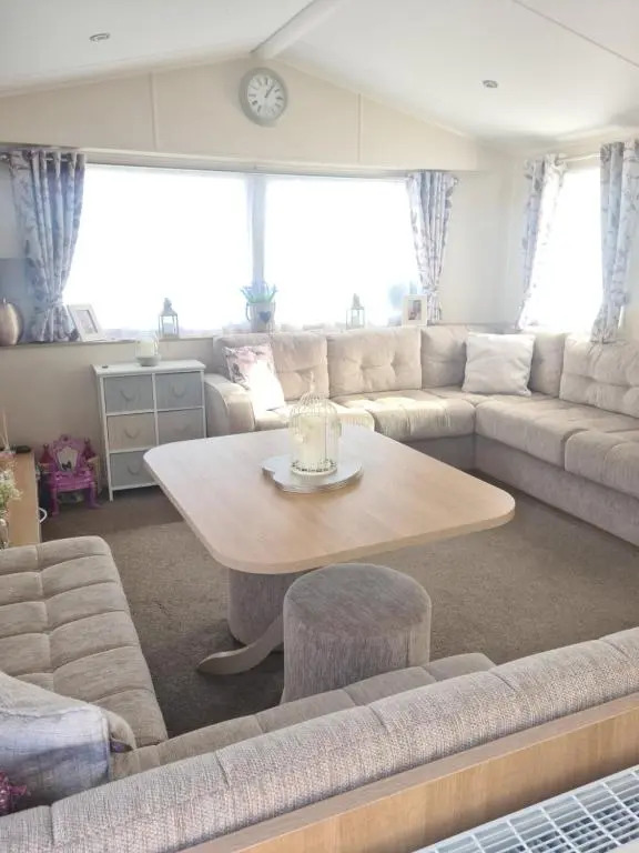 Static Delux Caravan