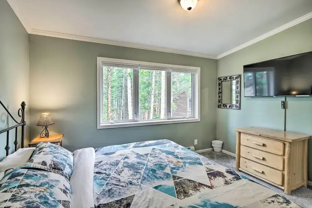 Spacious Breck Gem w/ Hot Tub: Walk to Ski Shuttle