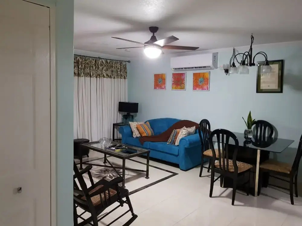 New Kingston Apt at Kensington Court