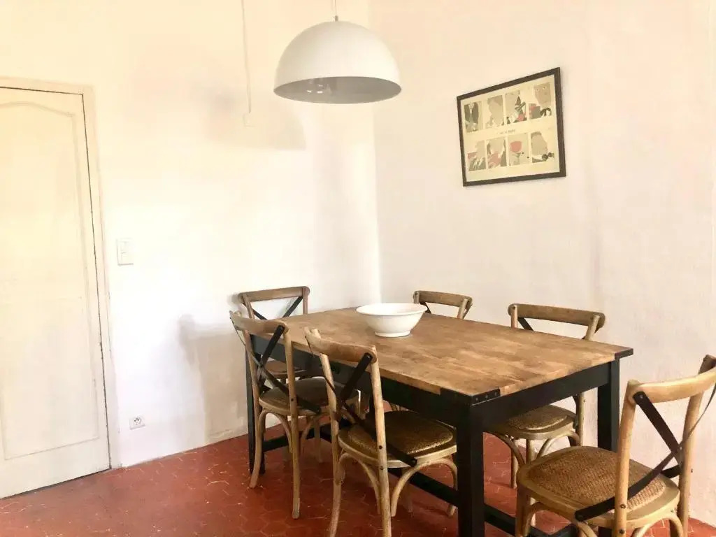 Beau 2 pièces 70 m2 au coeur du centre historique d'Aix en Provence