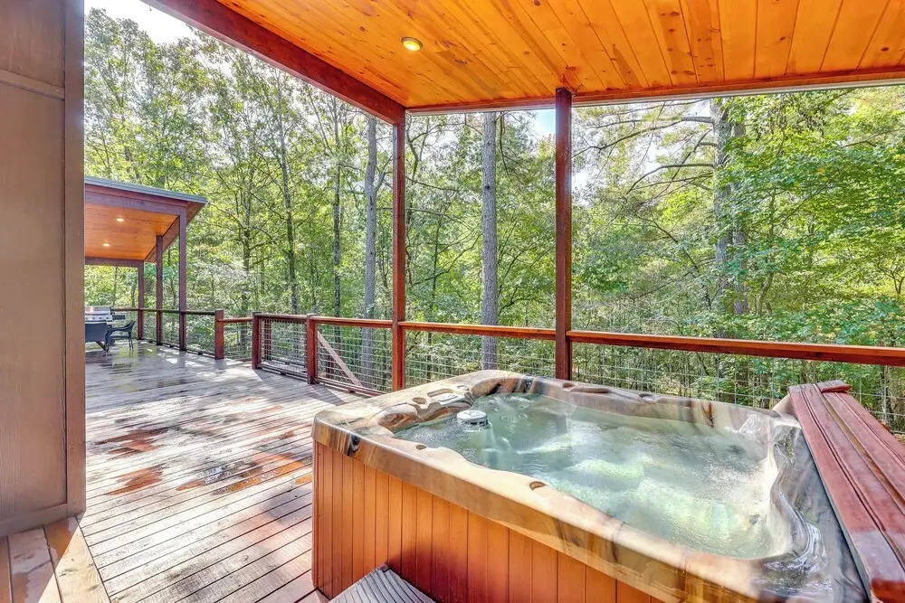 Cozy Secluded Cabin in the Heart of Hochatown