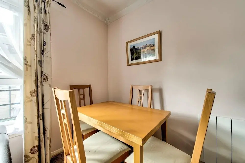 Spacious 2bed Close to City Centre