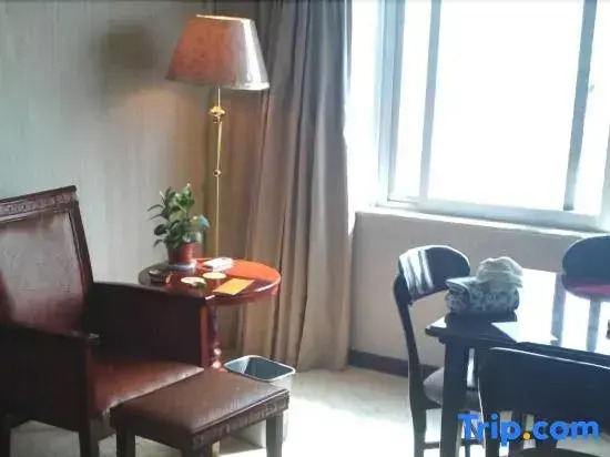 Yunliang Golden Spring Hotel