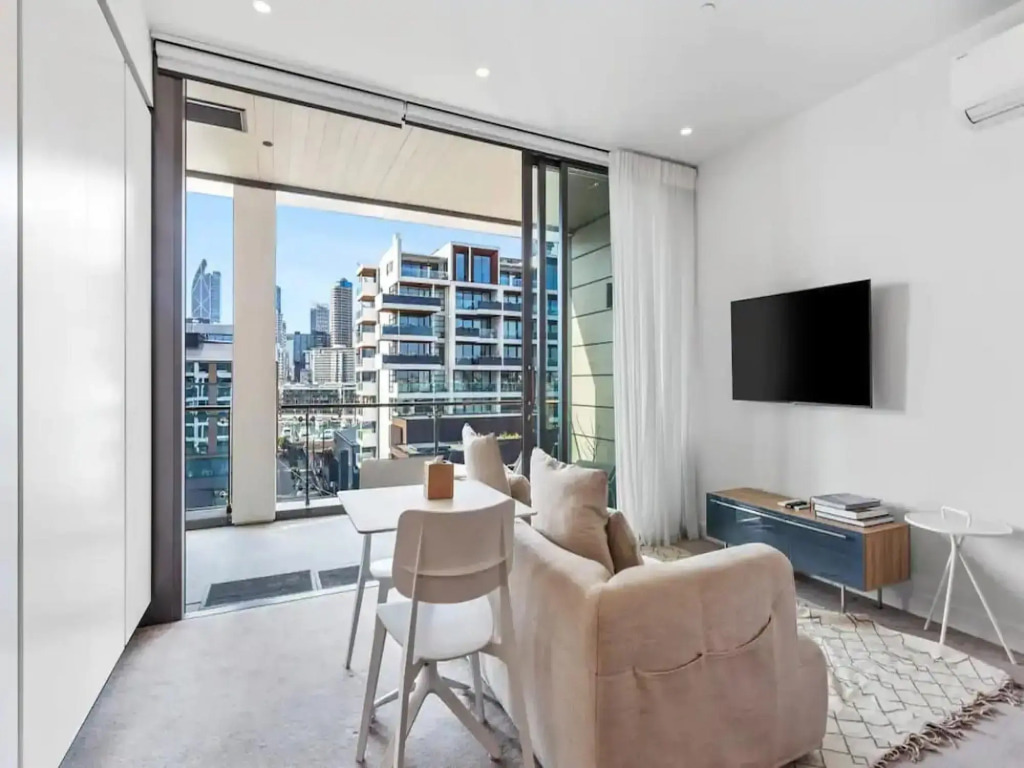 Modern Studio Apartment in Wynyard Quarter