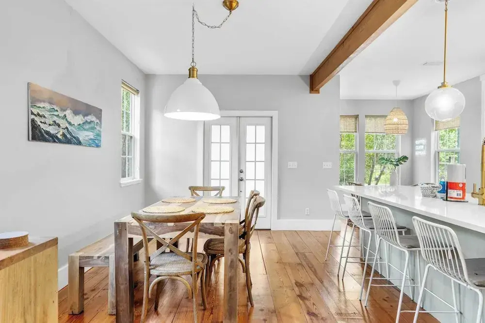 Bayou Bungalow by Avantstay Walk to Boat Ramp & Bay Private Yard