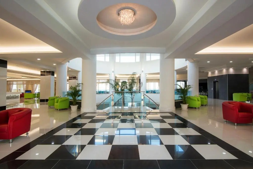 Grand Blue Beach Hotel
