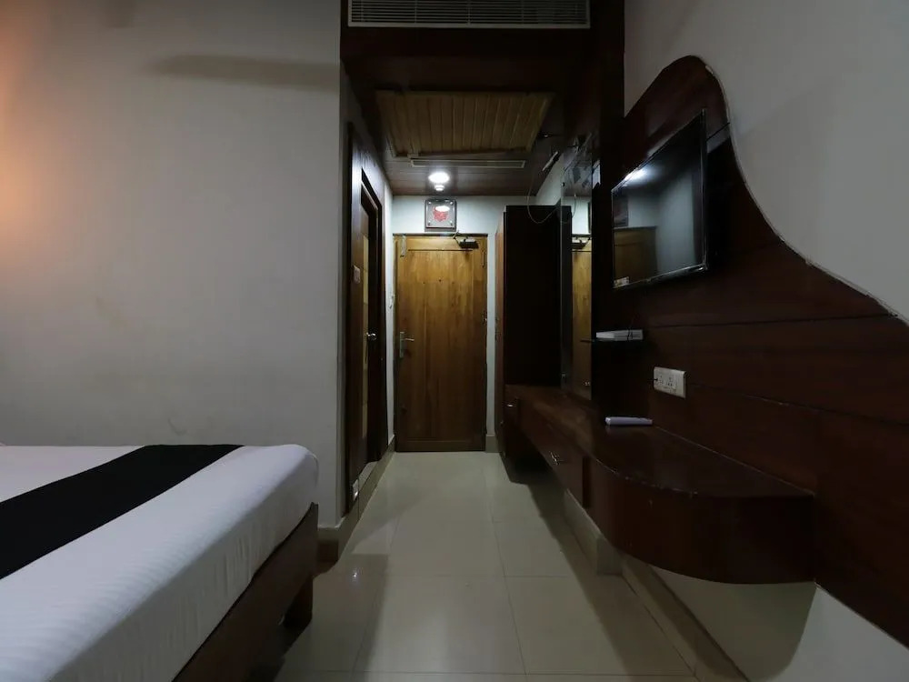 Capital O 38707 Vijetha Inn