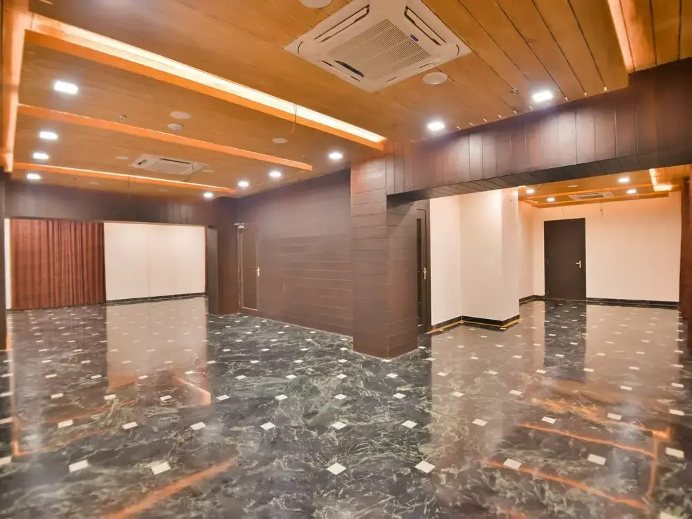 Capital O 38052 Hotel Bhopal Palace