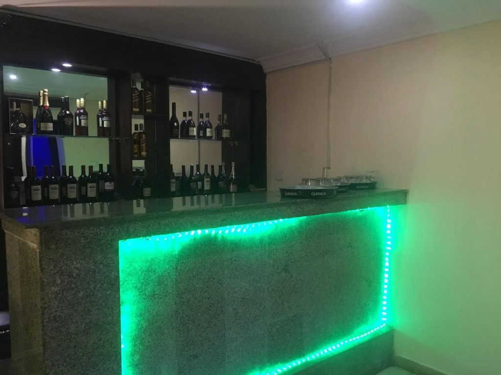 Mayors & Diplomat Suites Opebi