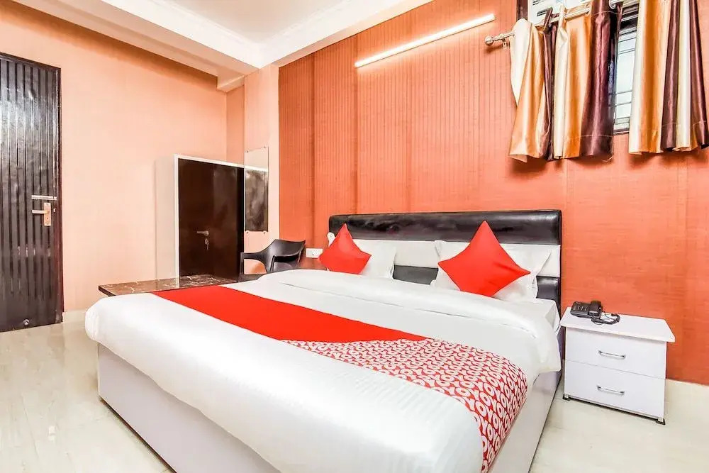 OYO 19132 K Residency