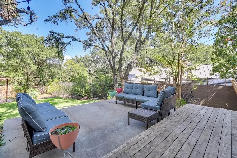 Modern Austin Home w/ Yard ~ 1 Mi From Acl!