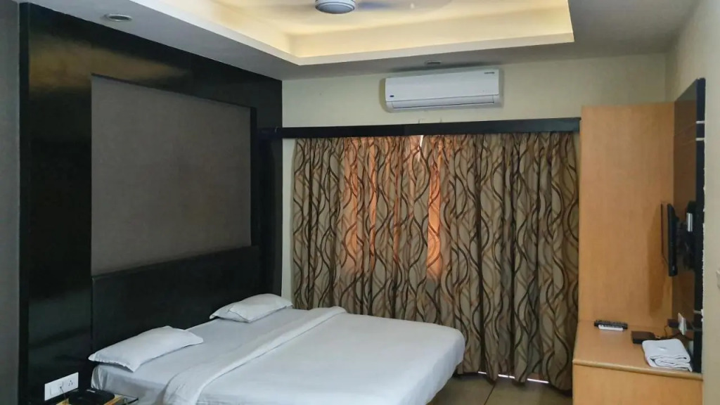 Hotel Ambassador