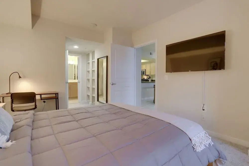 Business Apartment In Pentagon City
