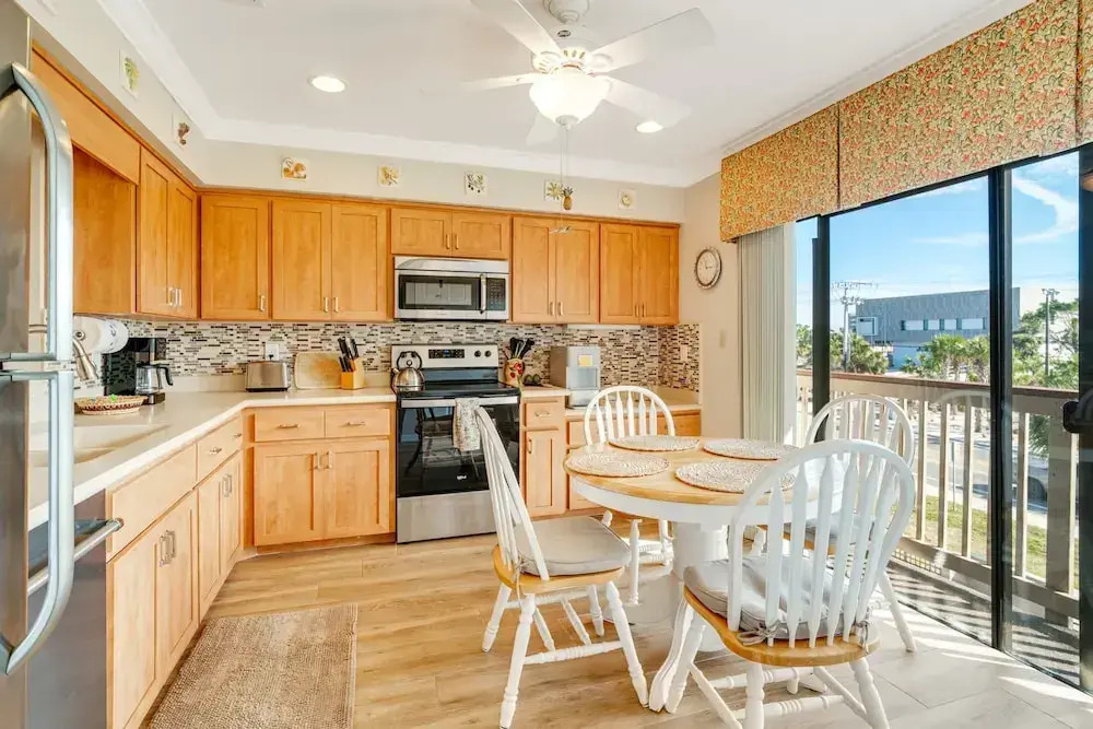 Upgraded Lake House Condo 1min To Siesta Key Beach
