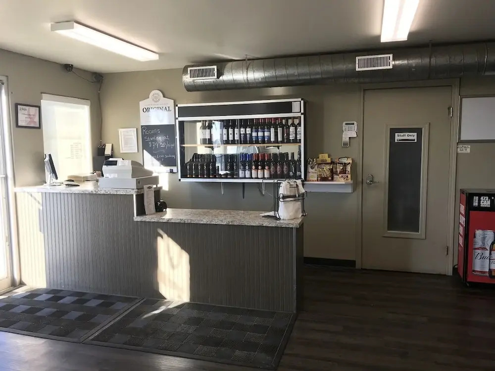 Warman Hotel