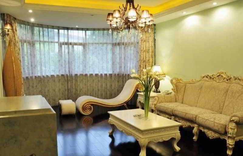Golden Villa Club