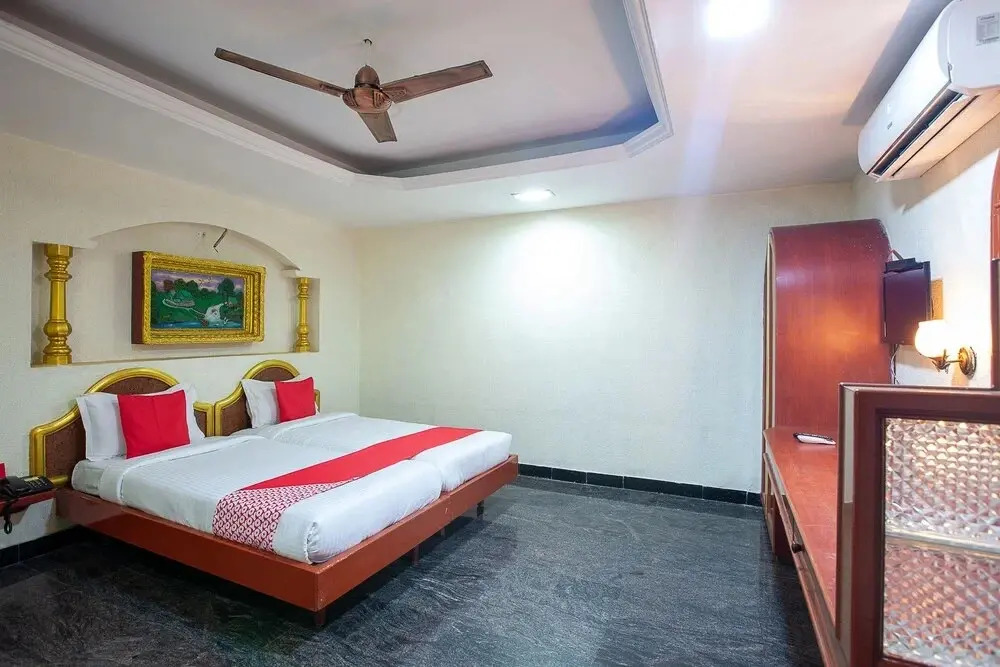 Hotel Sudha Inn by OYO Rooms