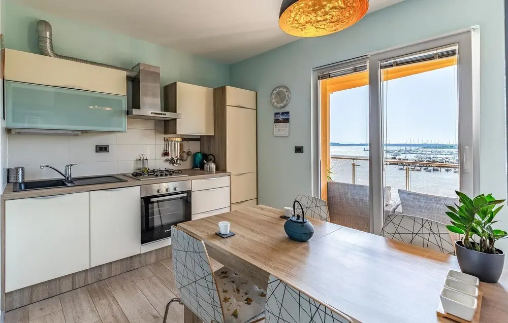 Nice Apartment in Pomer With Wifi and 1 Bedrooms