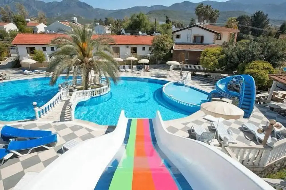 River Hill Pearl Hotel