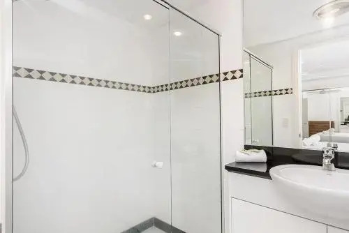 Byron Bay Accom Unit 4 54 Lawson Street, Byron Bay - The Palms