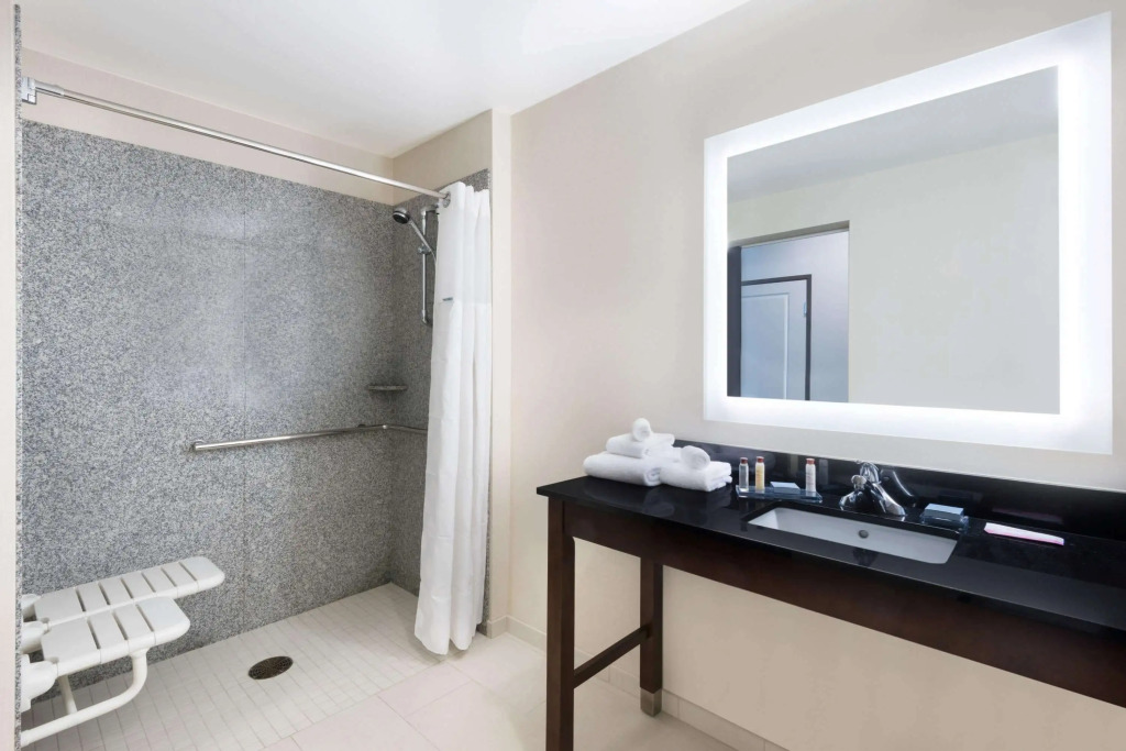 Wingate by Wyndham Sidney