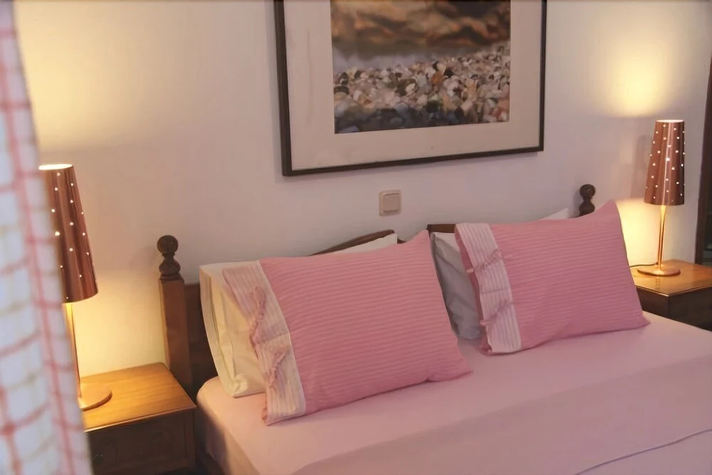 Platanofylla Studios & Apartments