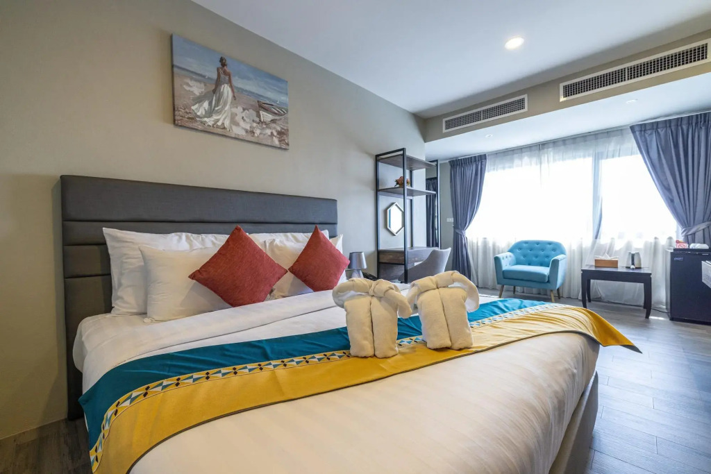 Kana Triple L Hotel Phuket普吉岛卡娜3L酒店