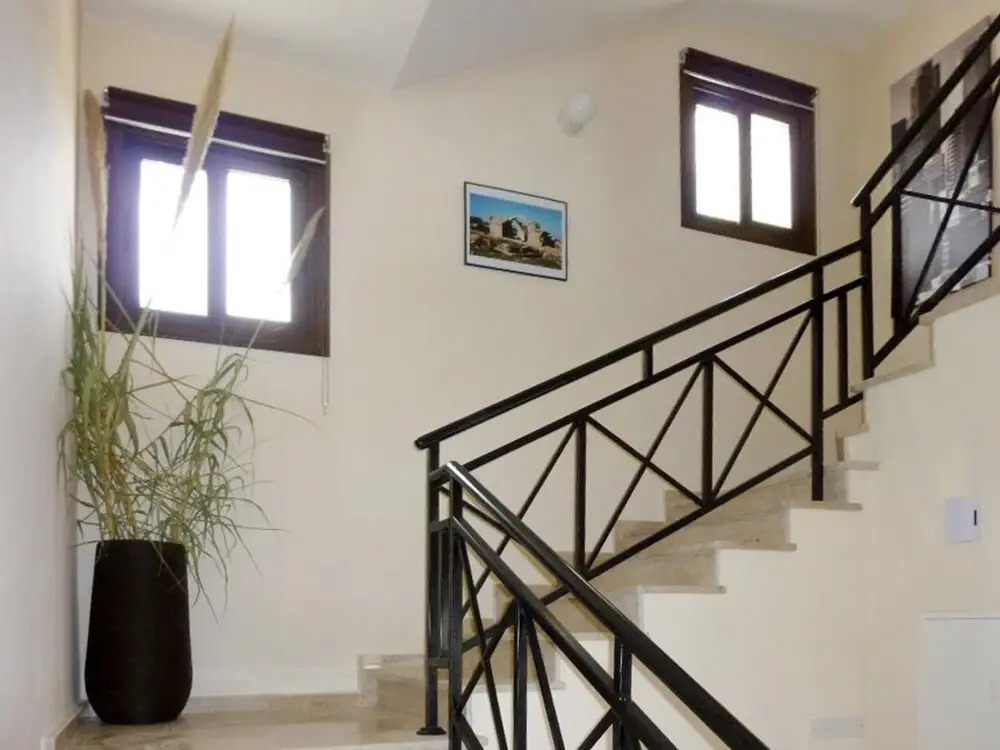 Modern Luxury Villa in Peyia, Near Coral bay Beach, w/ Private Pool an