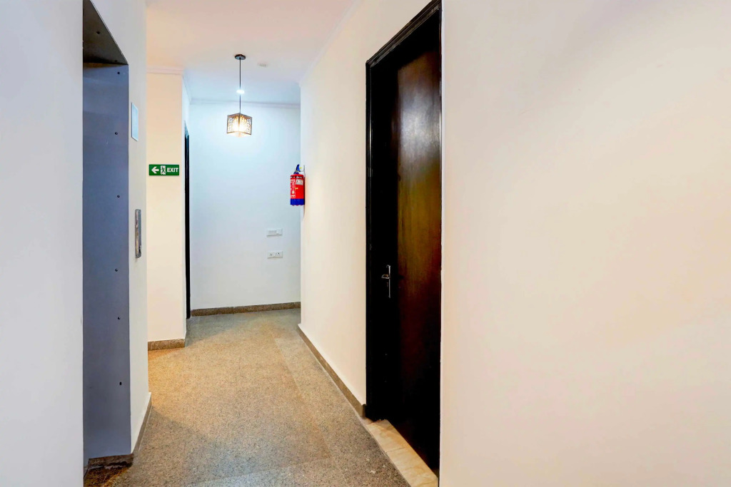 Collection O Sector 53 Golf Course Road