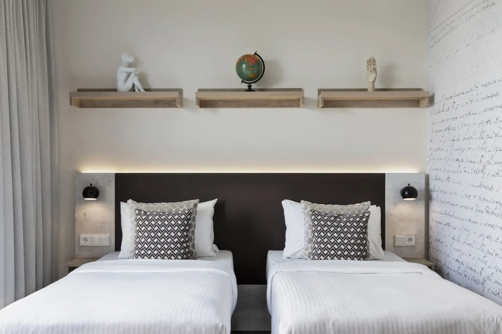 Stellaris Apartment Hotel